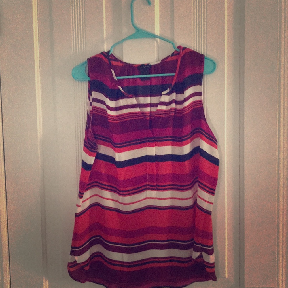 V neck tank